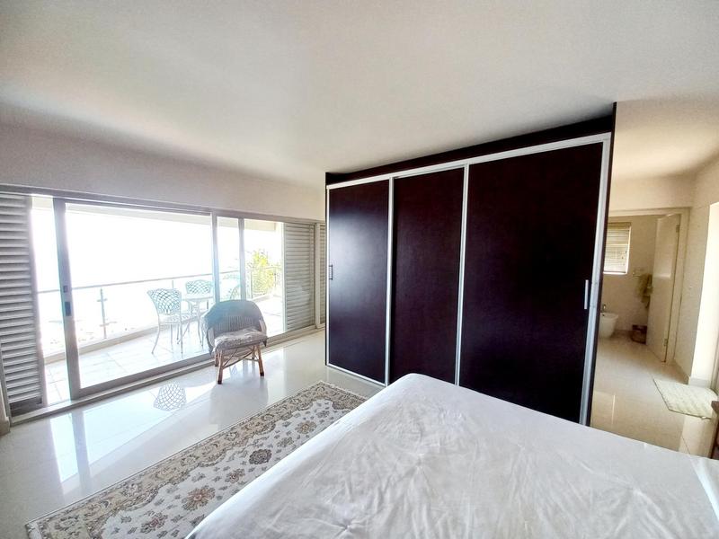 8 Bedroom Property for Sale in Llandudno Western Cape